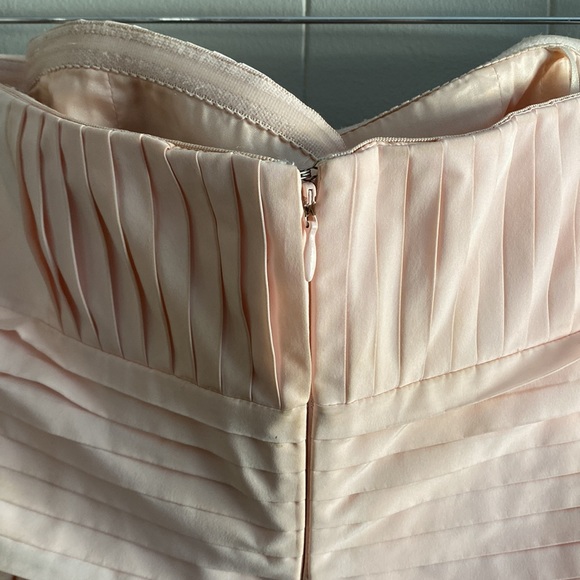 BCBG Max Azria Rosette Cocktail Dress in Blush size 12 - Picture 6 of 13